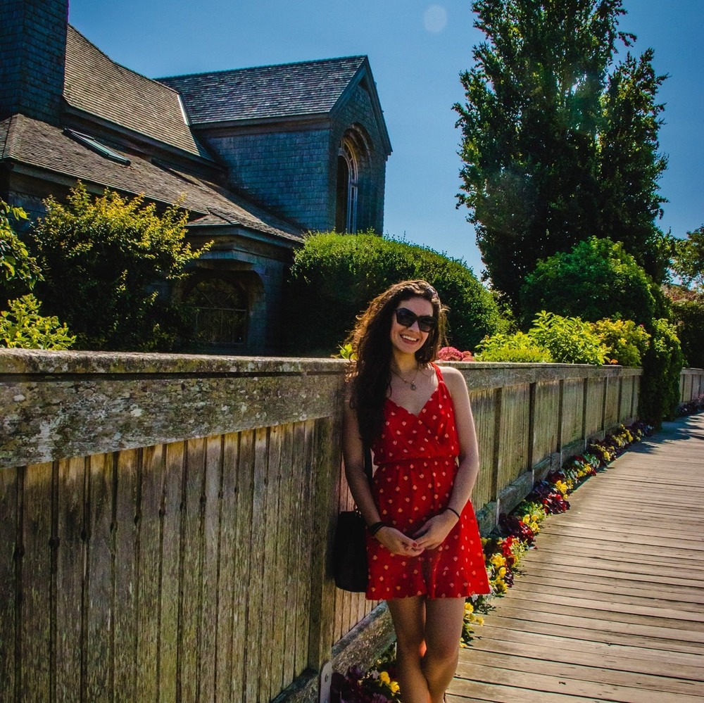 Meet your Posher, Danielle